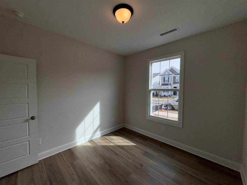 4 BR in Durham