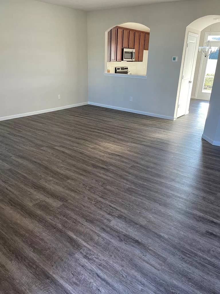 3 BR in Belmont