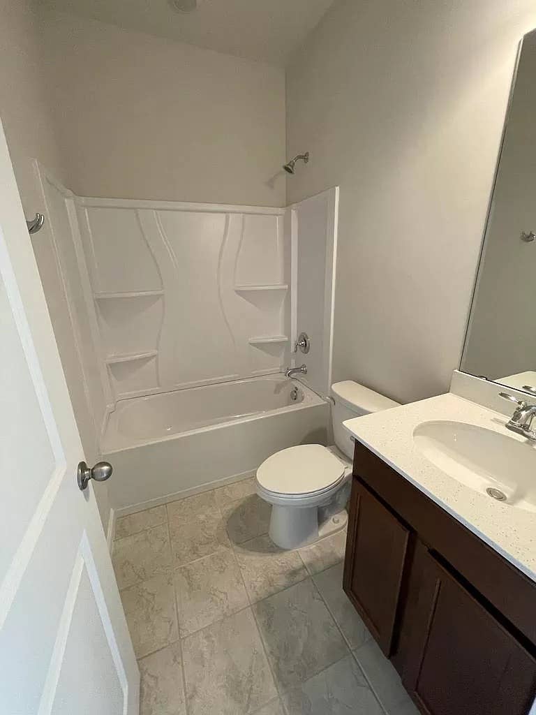 3 BR in Belmont
