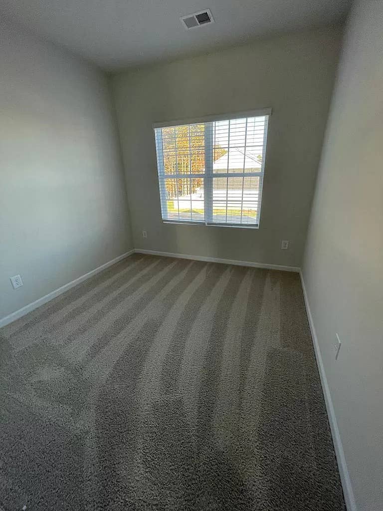 3 BR in Belmont
