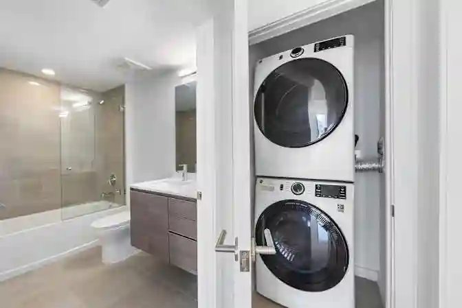 Master Bedroom own bath, DT Miami