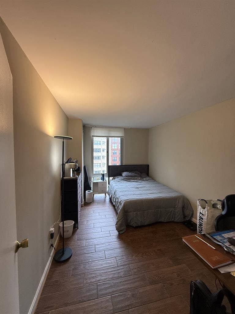 Master Bedroom - Foggy Bottomm