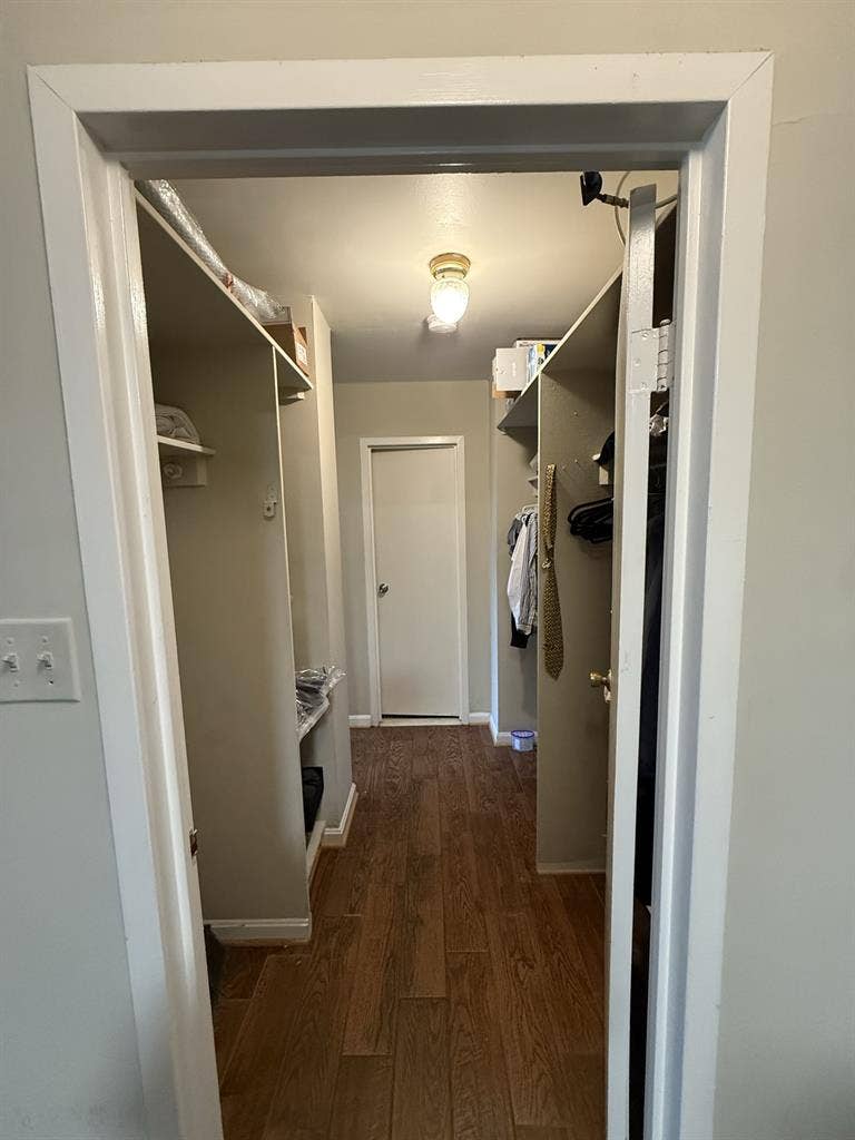 Master Bedroom - Foggy Bottomm