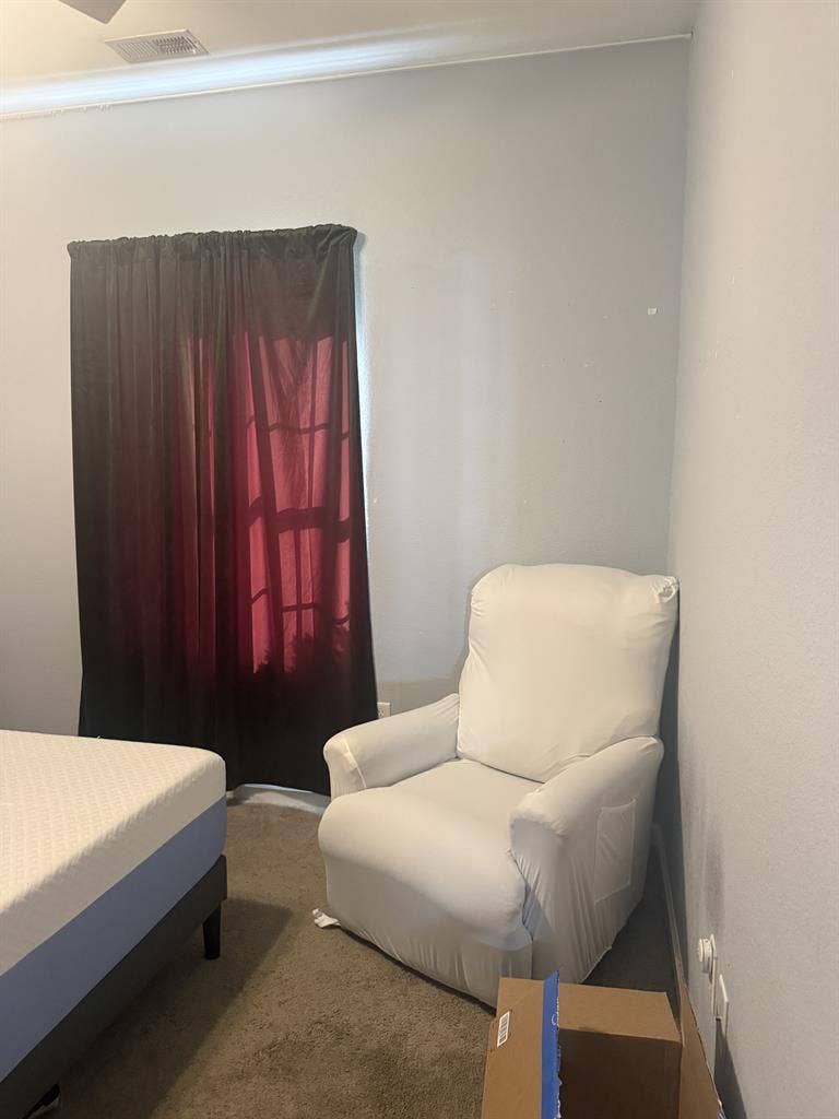 Private Room and Private Bathroom