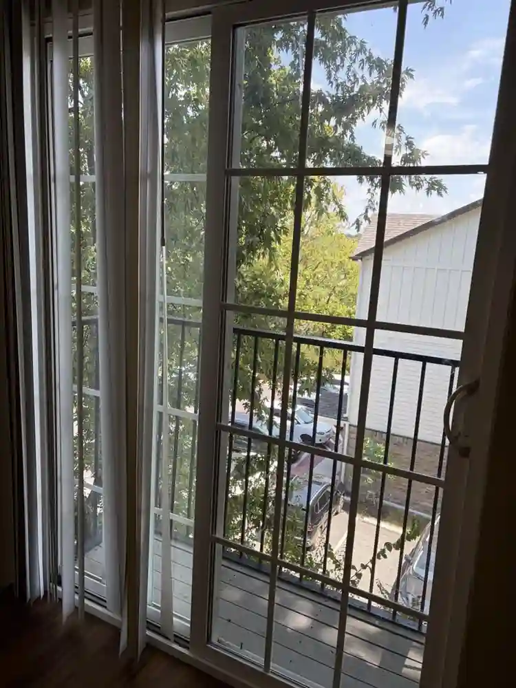 Beautiful apt downtown Fay., Ar