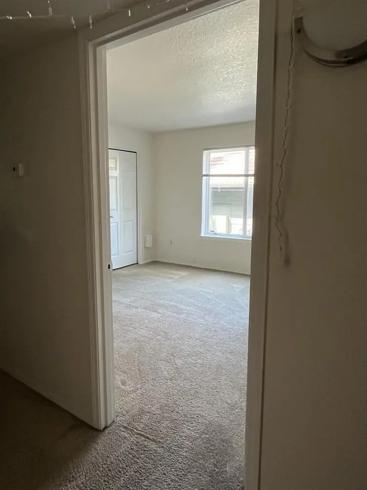 One Room + Private Bath in Tigard