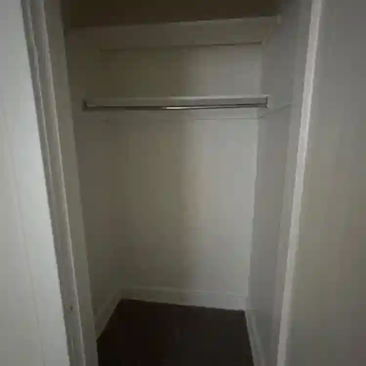 In Need of Roomate!!!