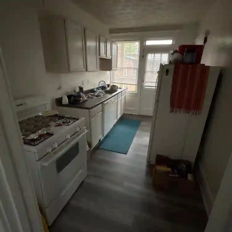In Need of Roomate!!!