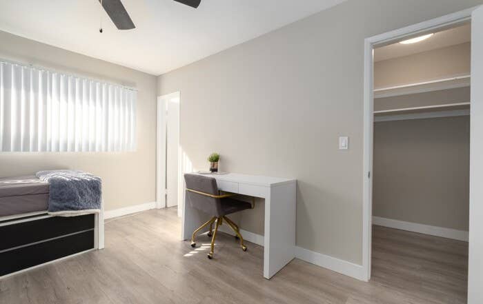 1 Bed at 4Bed/2Ba Heritage Student