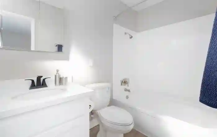 1 Bed at 4Bed/2Ba Heritage Student