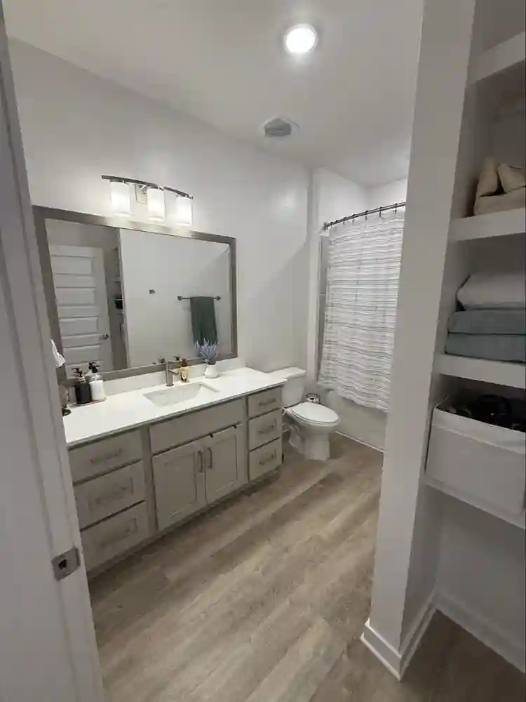 Amazing room/private bathroom🌸