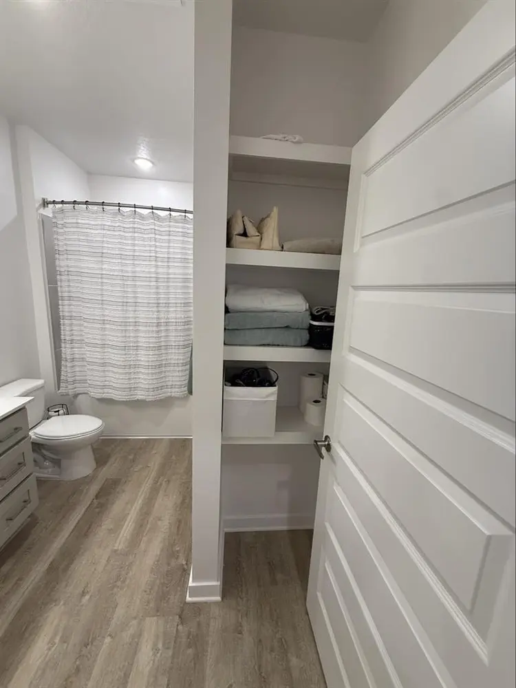 Amazing room/private bathroom🌸