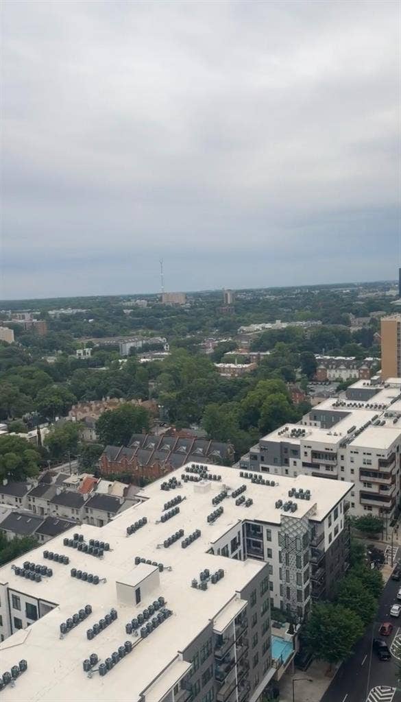 Midtown High Rise 1Bed/1Bath