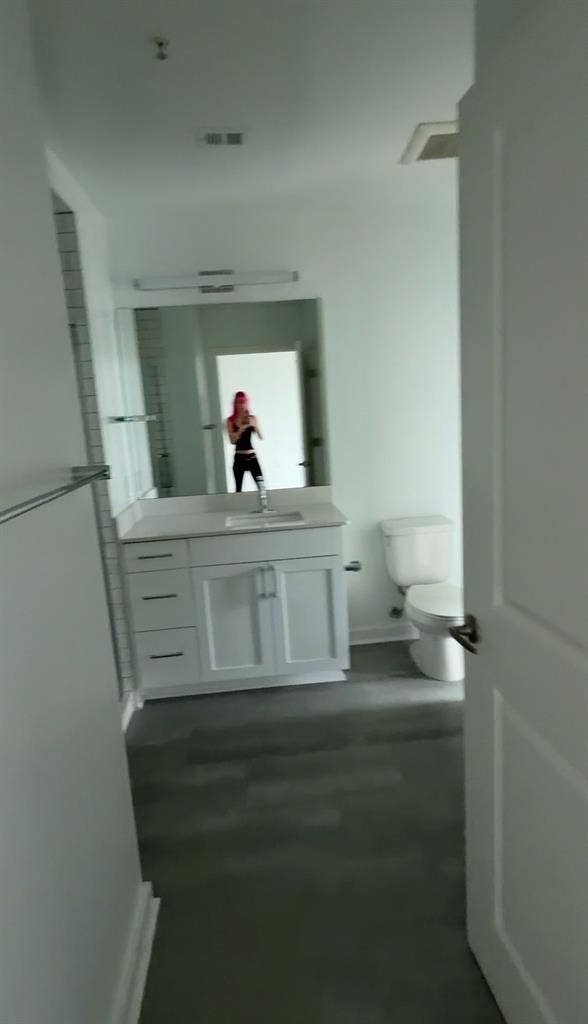 Midtown High Rise 1Bed/1Bath
