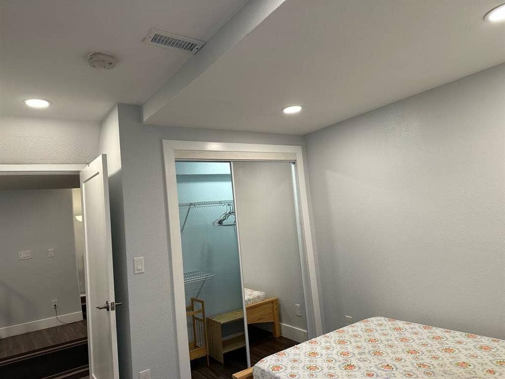 Clean, Quiet Room