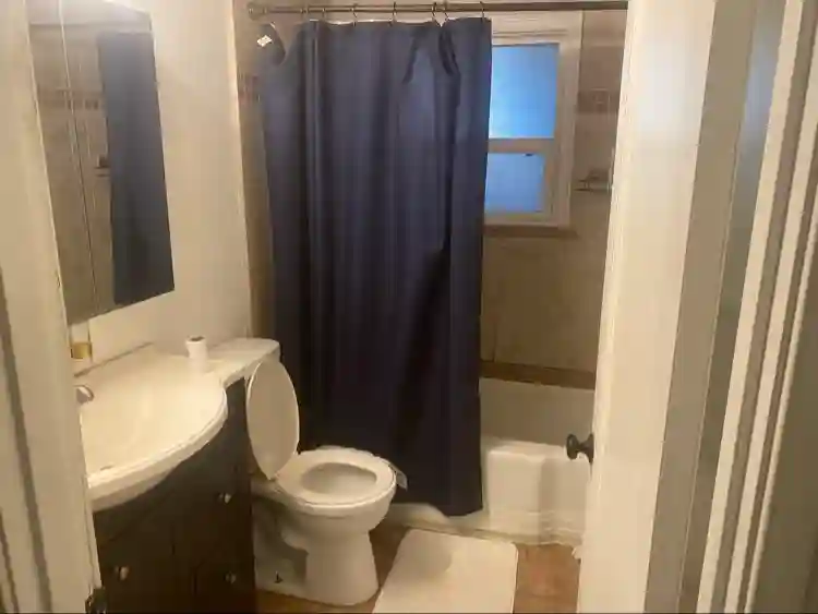 Cheap room for rent. Kennewick WA