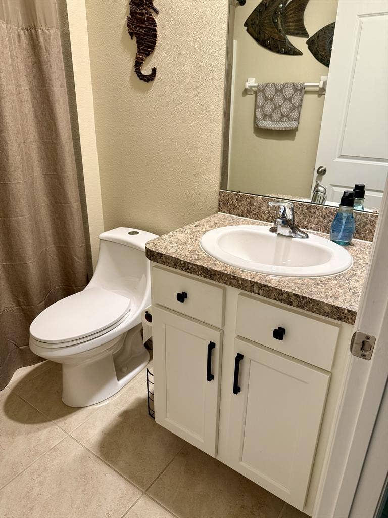 Furnished Room/Private BR/Utilities