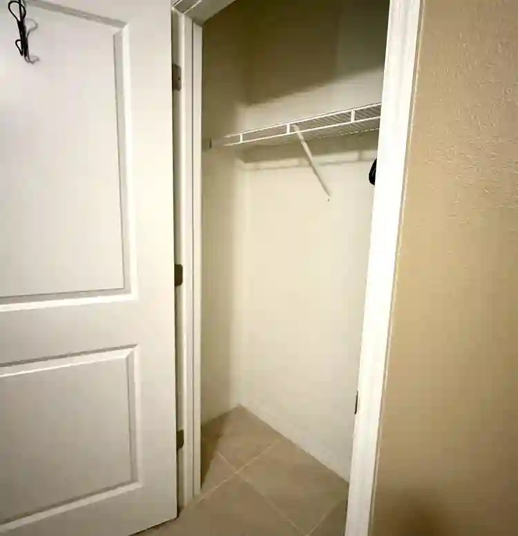 Furnished Room/Private BR/Utilities