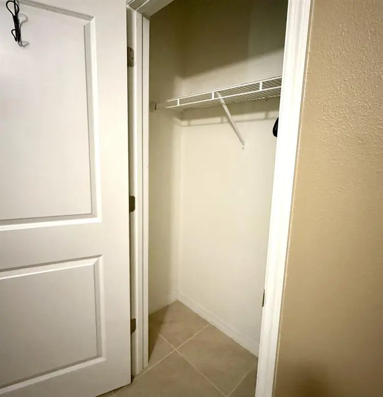 Furnished Room/Private BR/Utilities