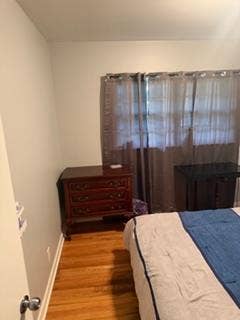 2 rooms available