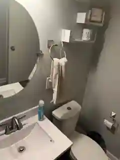 2 rooms available