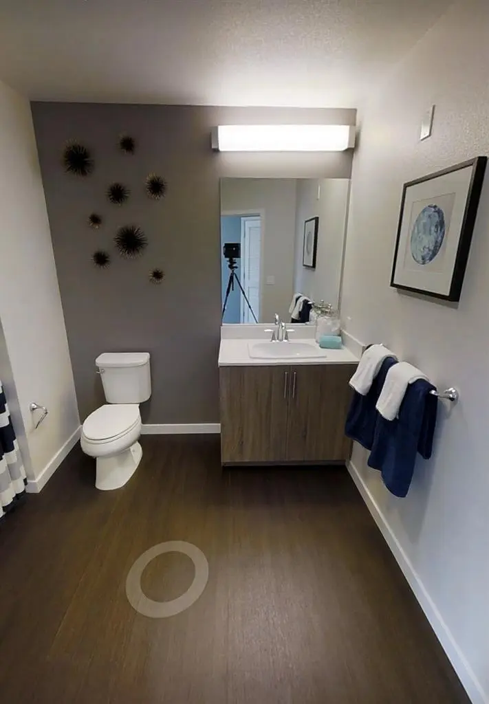 1Bedr00m 1Pr1vate bathroom