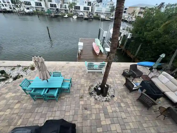 Looking for SOLO roommate!!!