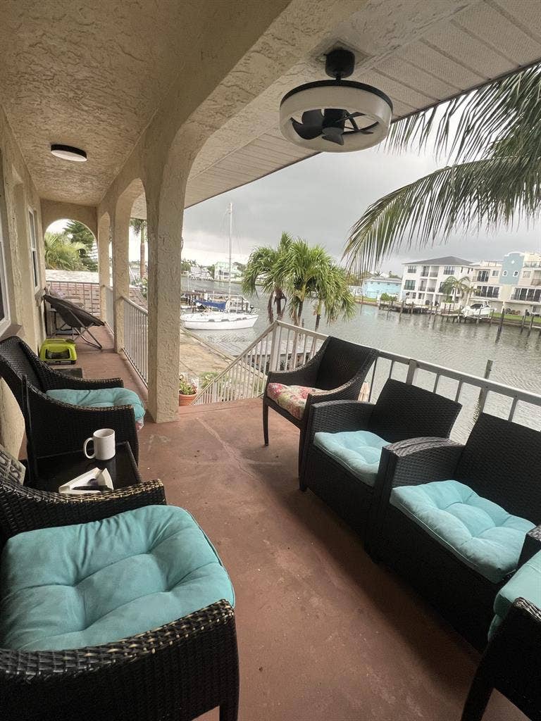 Looking for SOLO roommate!!!