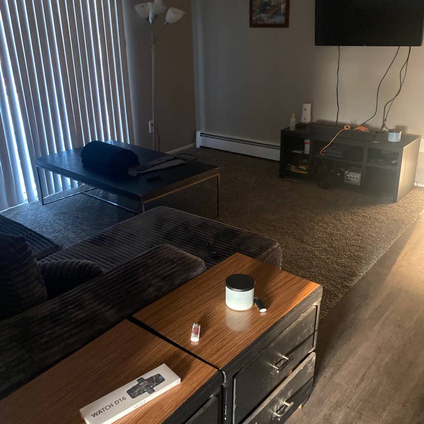 2 bedroom apartment on 2nd floor