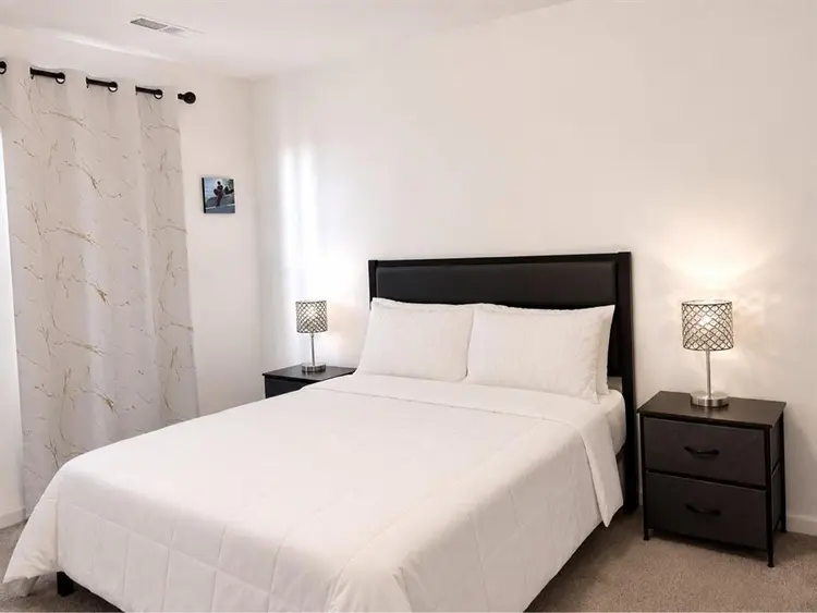 Private room and bath shared living