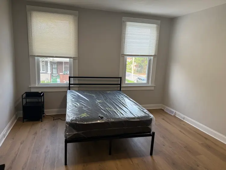 Rooms for rent in 3 bedroom home