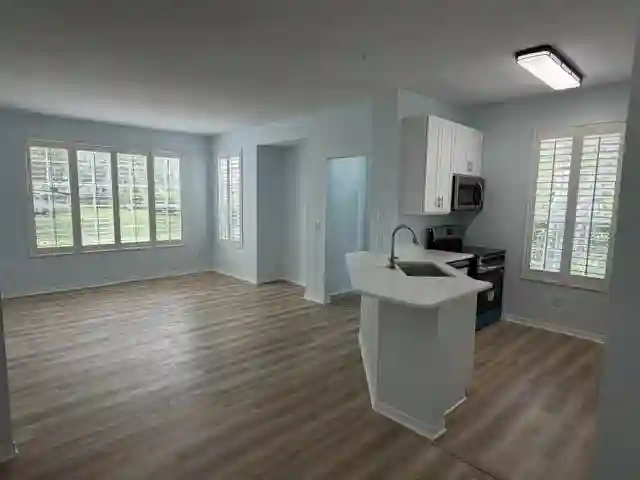 condo for rent Ground level