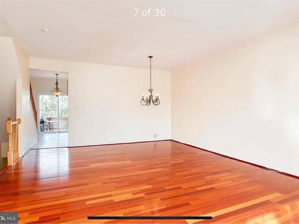 Private room in a 3b2.5b townhouse