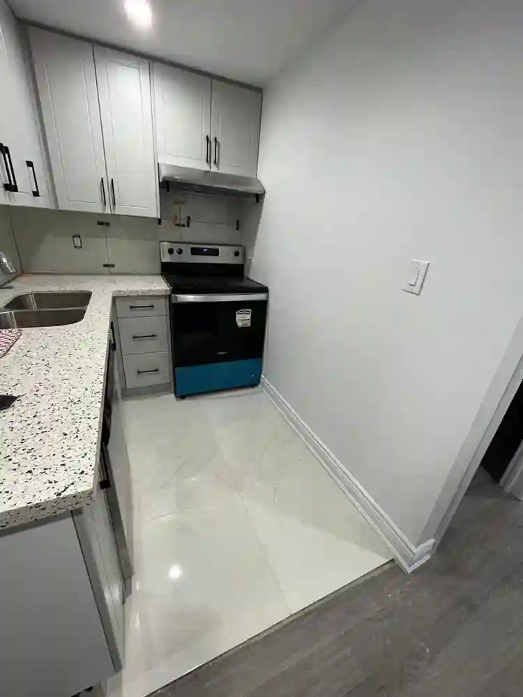 2 bed, 2 bath basement from 1sep