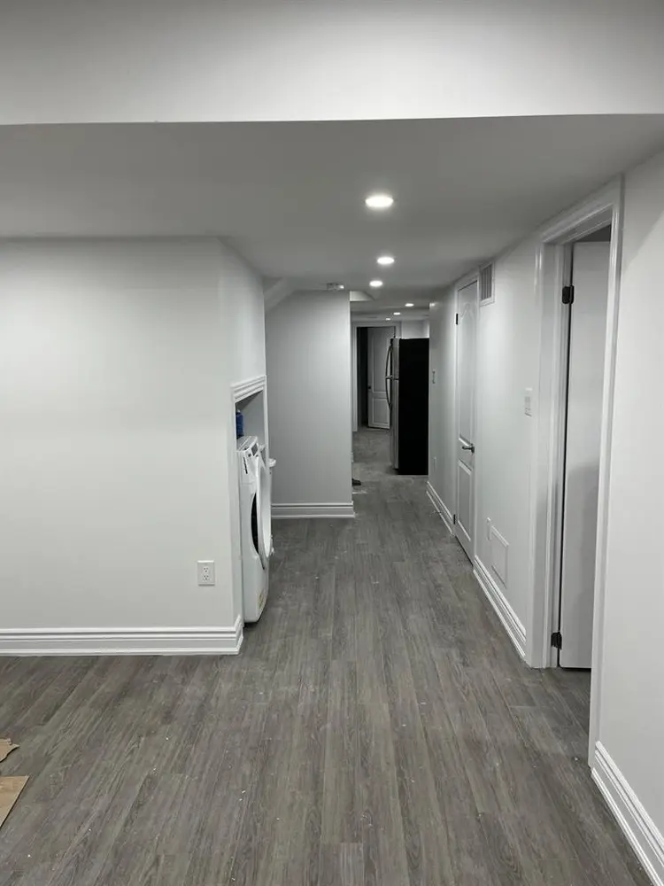 2 bed, 2 bath basement from 1sep