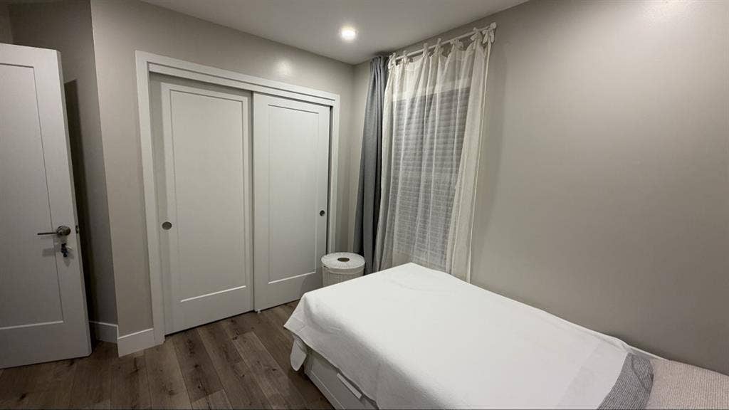 One bedroom for rent