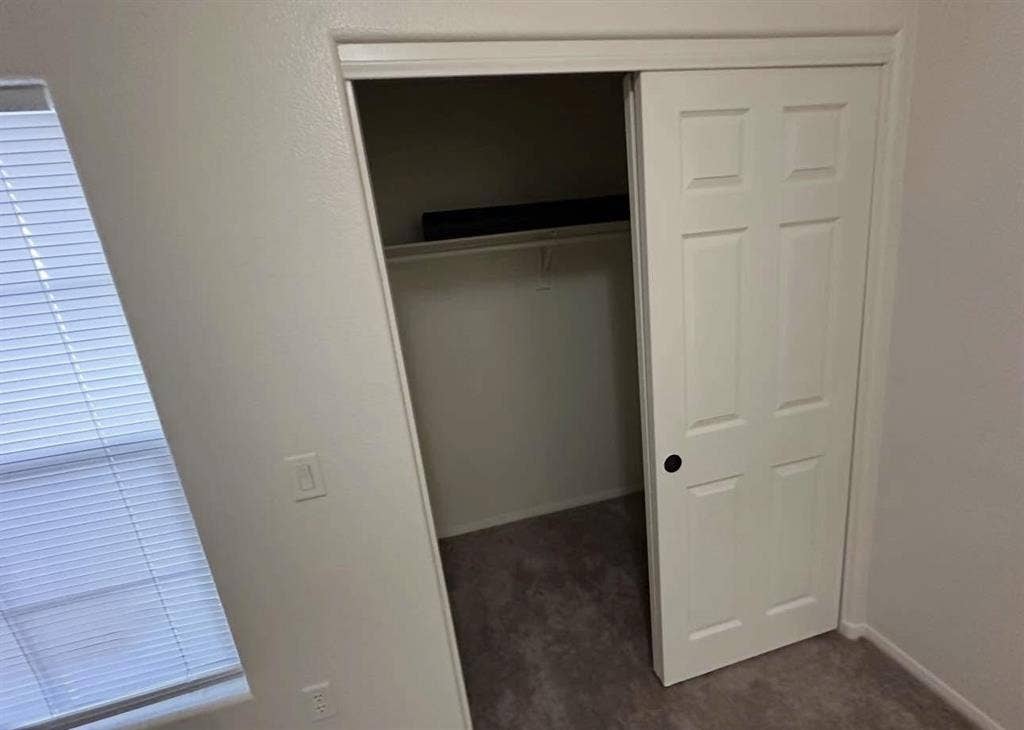 Summerlin. Quiet home. Very clean.