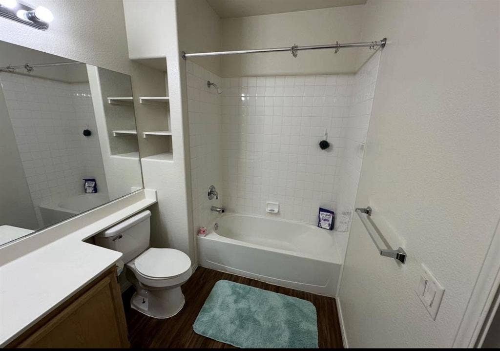 Summerlin. Quiet home. Very clean.