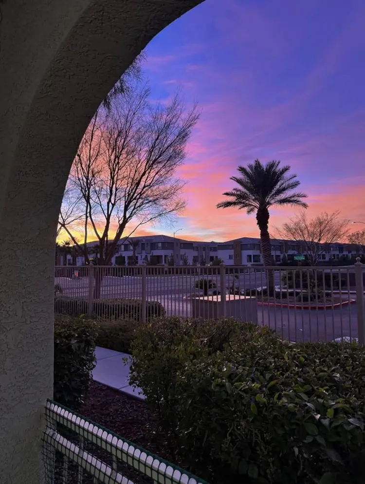 Summerlin. Quiet home. Very clean.