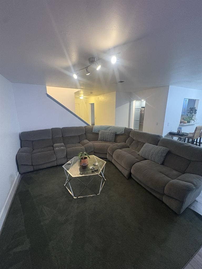 Room for rent in la costa carlsbad!