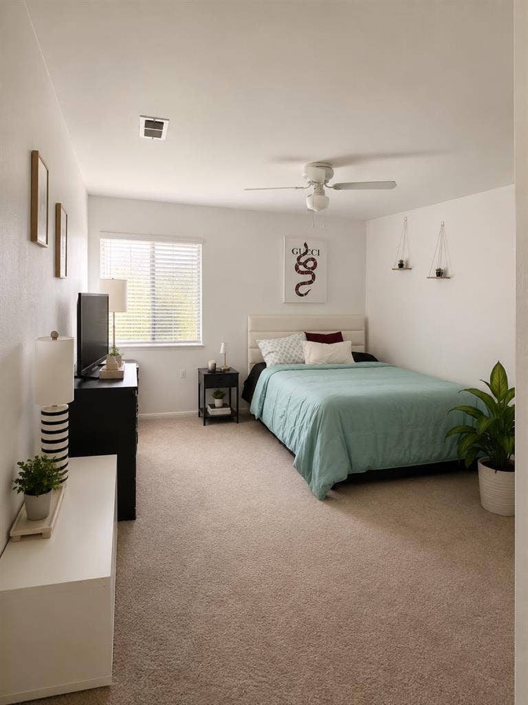 Room for rent in la costa carlsbad!