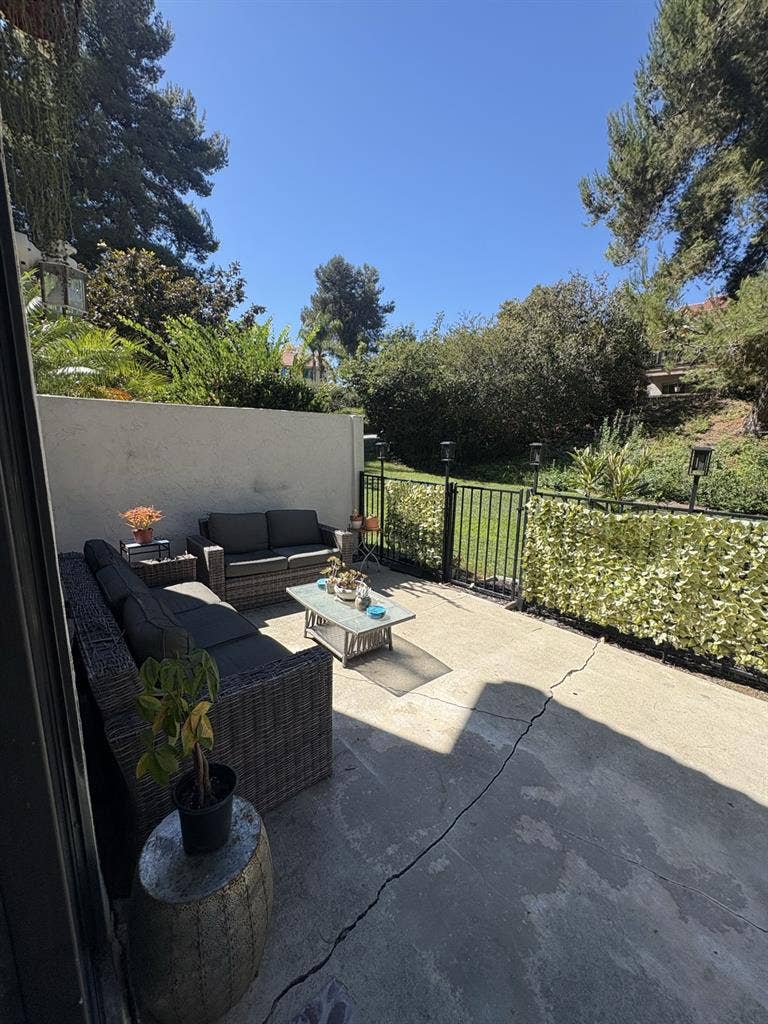 Room for rent in la costa carlsbad!