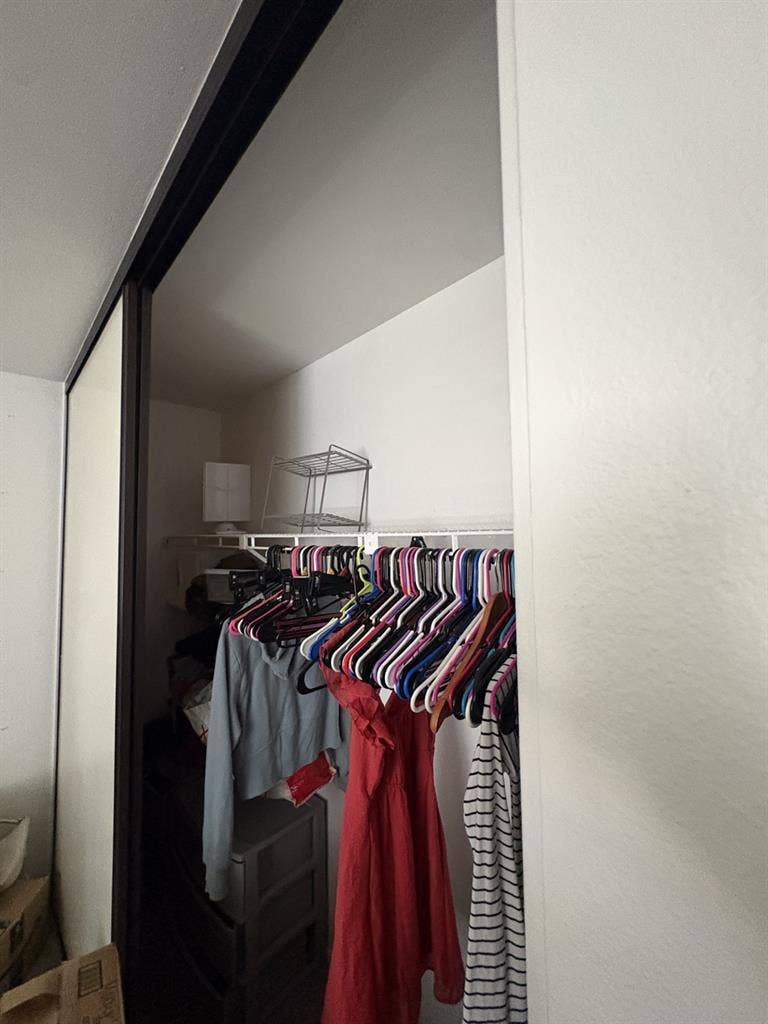 Room for rent in la costa carlsbad!