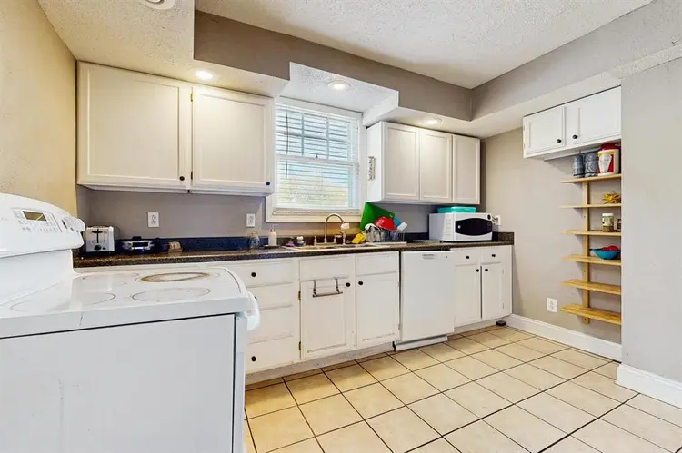 1 BR in Kansas City