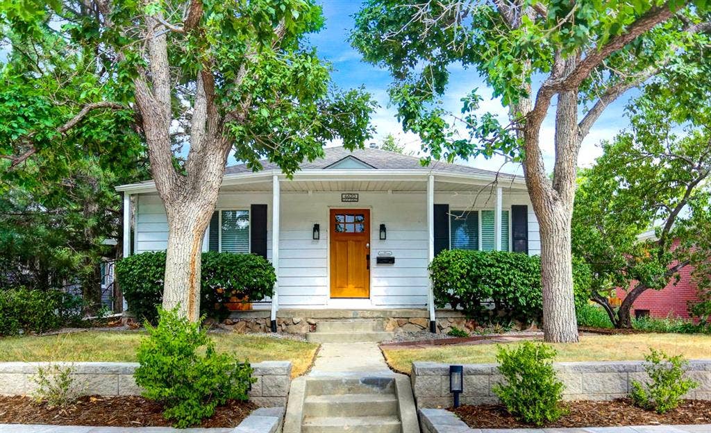 3 BR in Denver