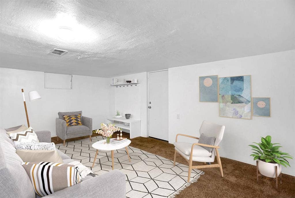 3 BR in Denver