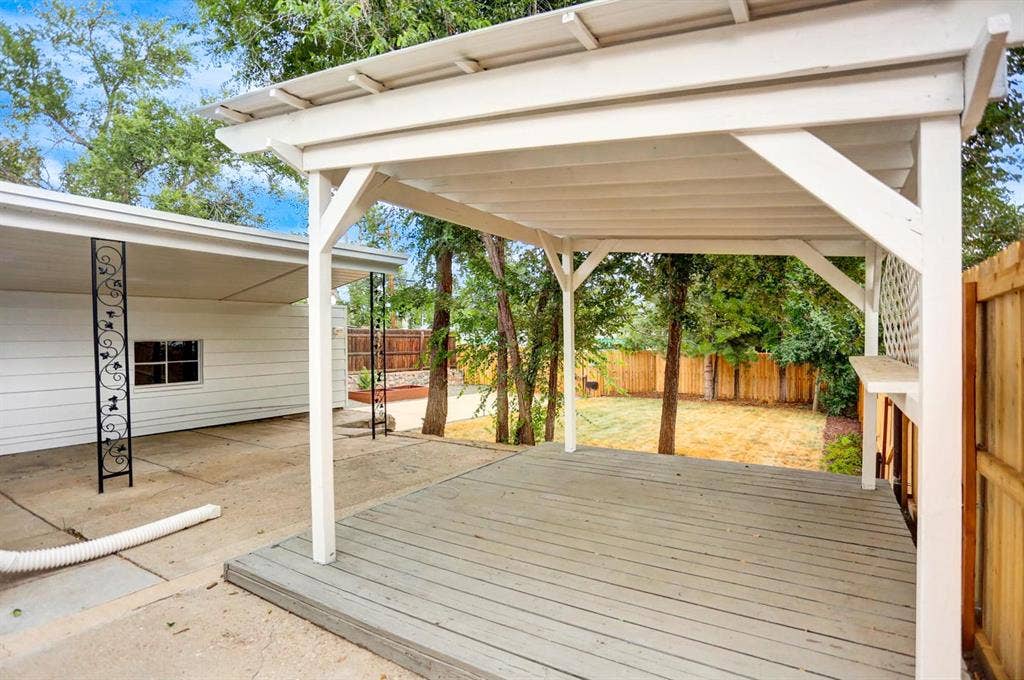 3 BR in Denver