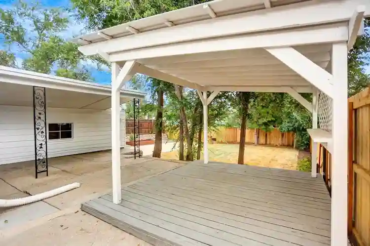 3 BR in Denver