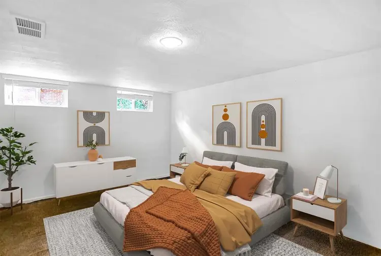 3 BR in Denver