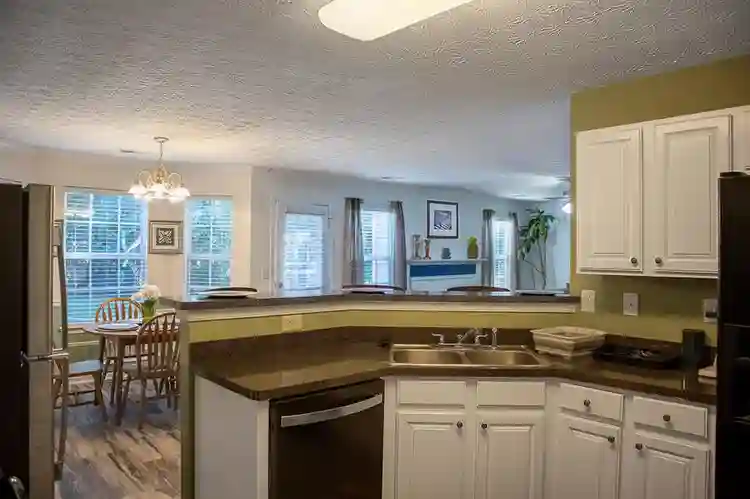 5 BR in College Park